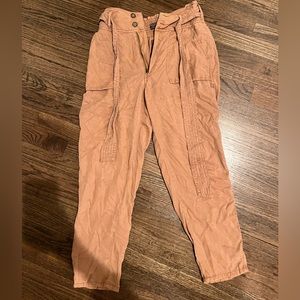 Abercrombie & finch size small tan pants